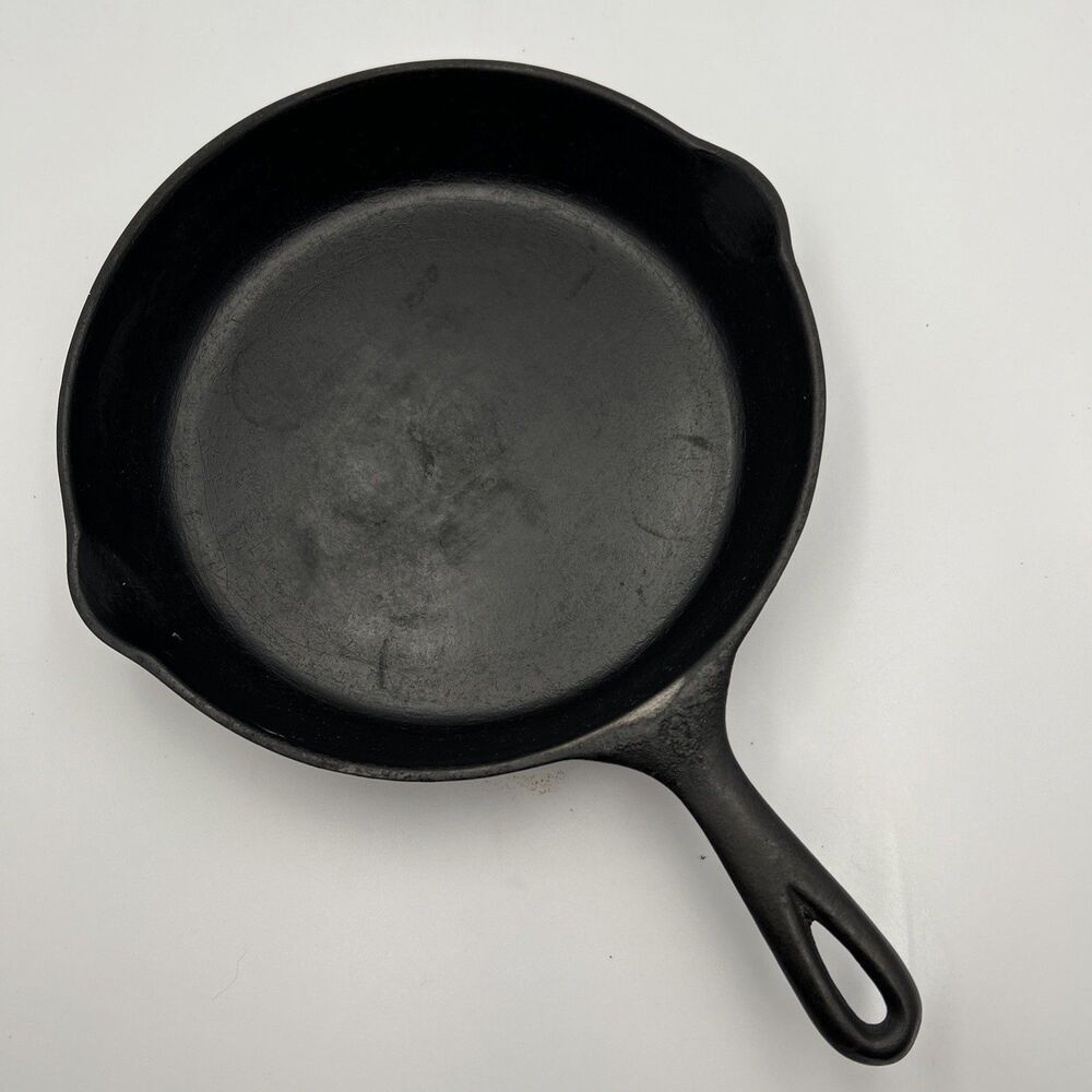 Vintage Wagner Ware Sidney O No. 10 Cast Iron Skillet Made in USA Seasoned
